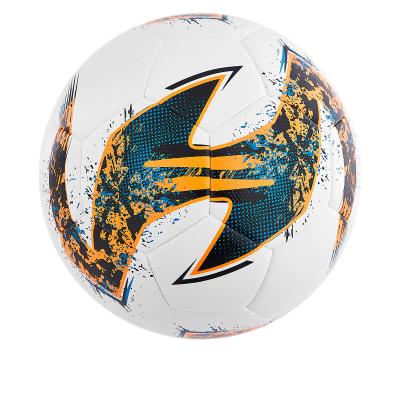 Мяч футбольный тренировочный MACRON LANCER N.4 BALL WHITE/BLACK/ORANGE