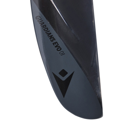 Щитки футбольные MACRON GUARDIANS PRO 01 SHINGUARDS